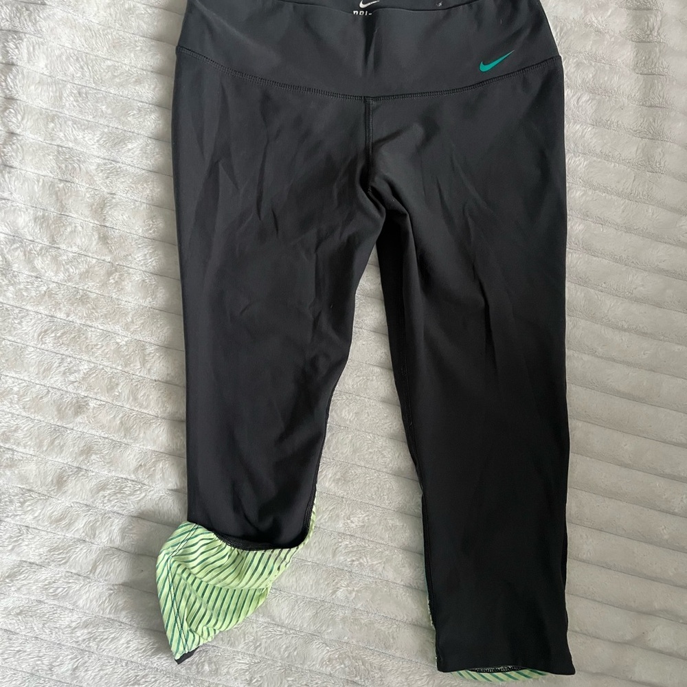 Nike Women’s Grey & Green Dri-Fit Athletic Pants Size M / L Activewear - Picture 2 of 6
